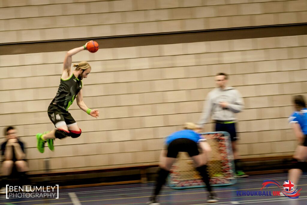 Beim Parkours hat Rob Ellis seine Sprungkraft ausgebaut und sich mit neuen Fähigkeiten zum Tchoukball-Allrounder entwickelt. (Foto: Ben Lumley)